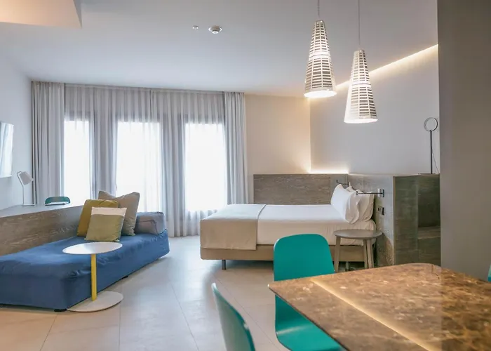 Plaza Mercado By Myr Hotels