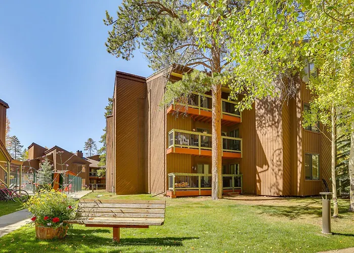 Ski Shuttle & Mountain Views: Keystone Resort Home