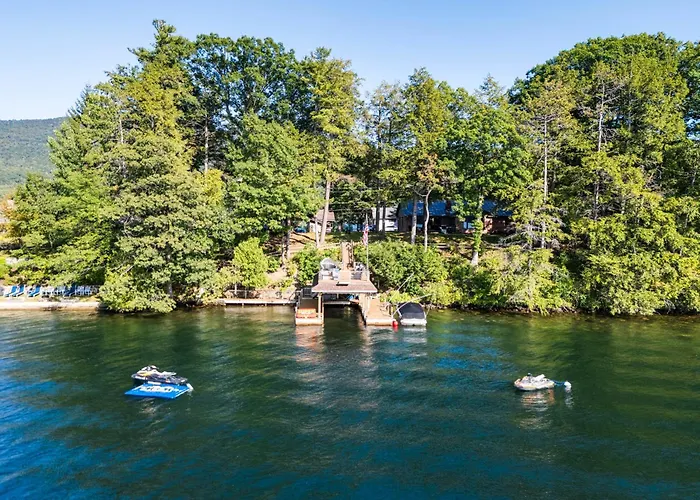 Game Room & Hot Tub! Waterfront Gem On Lake George