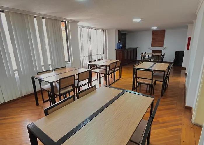 Hotel Rya Center
