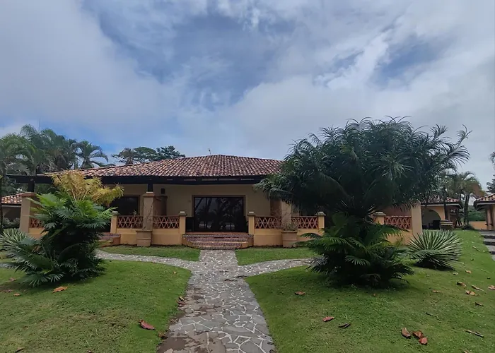 Marenaz Oceanfront Resort