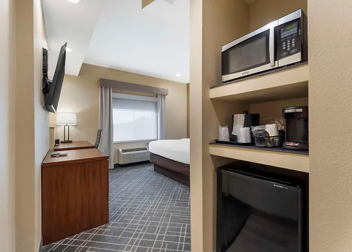 Comfort Suites Monaca