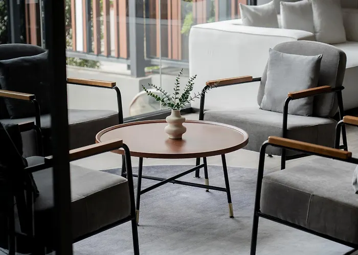 Arden Hotel And Residence By At Mind