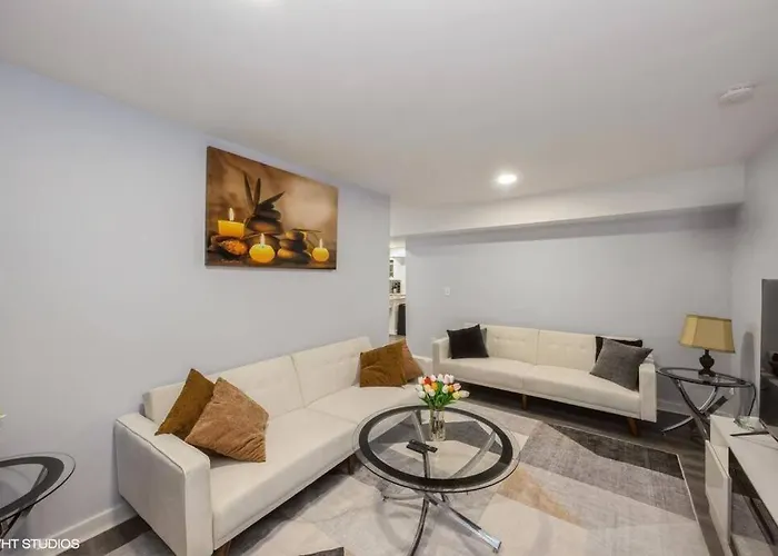 Charming Unit In Yonkers Close To Nyc