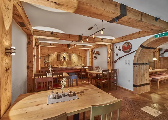 Aktivhotel & Gasthof Schmelz Ihr Familienfreundliches Urlaubs Hotel Mit Wellness, Almsauna, Chiemgau Karte