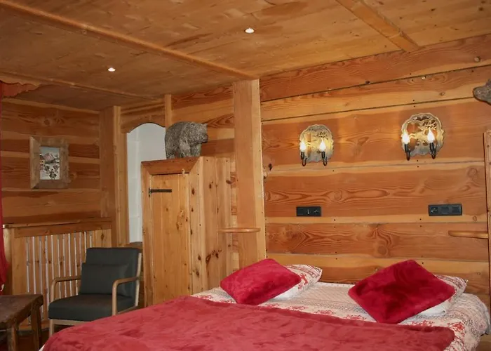 Logis Hotels De La Chaussee