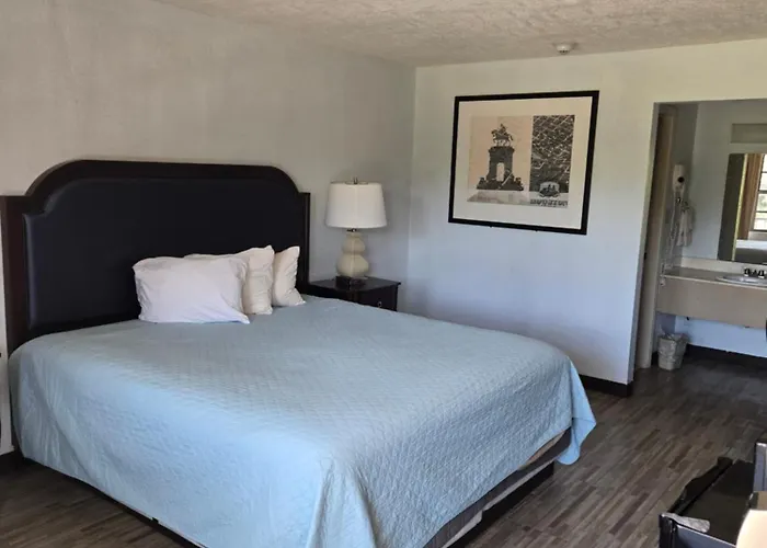 Best Price Motel & Suites
