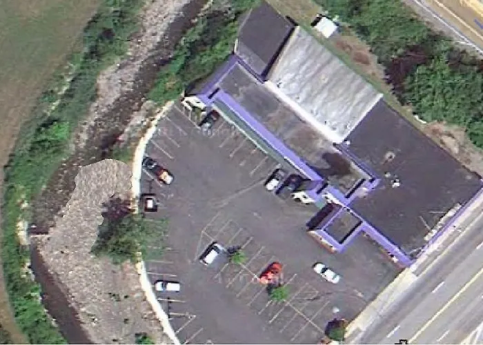 Econo Lodge Utica