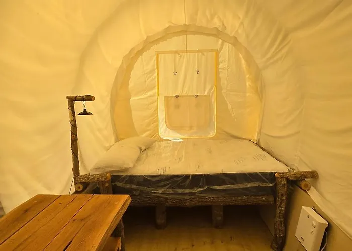 Covered Wagons Hill Camp - Wagon 3