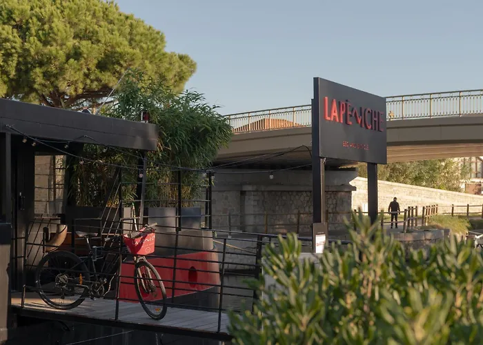La Peniche - Bed And Bicycle - Aigues Mortes