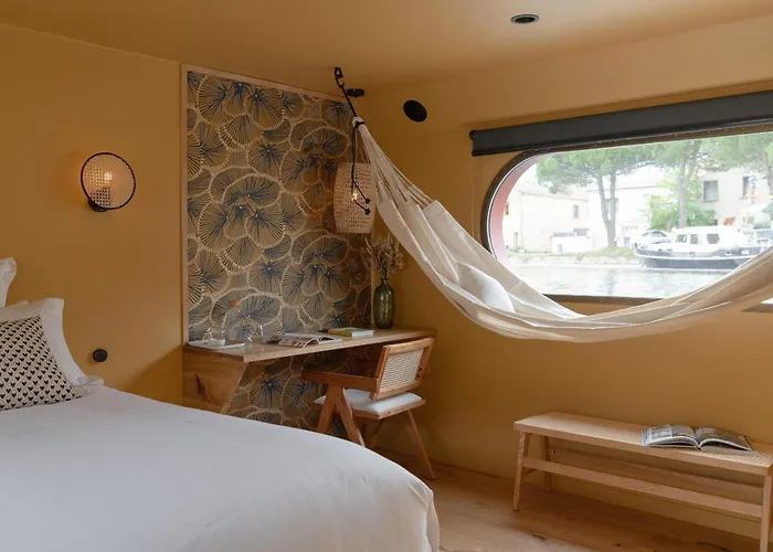 La Peniche - Bed And Bicycle - Aigues Mortes