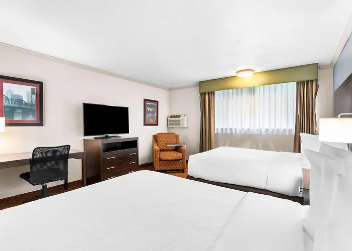 Best Western Plus Parkway Inn