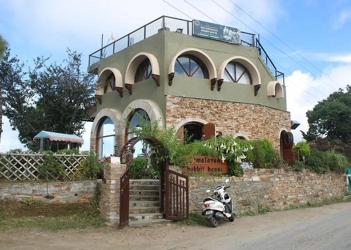 Himalayan Hobbit House