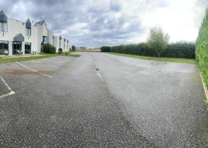 Kyriad Direct Dreux