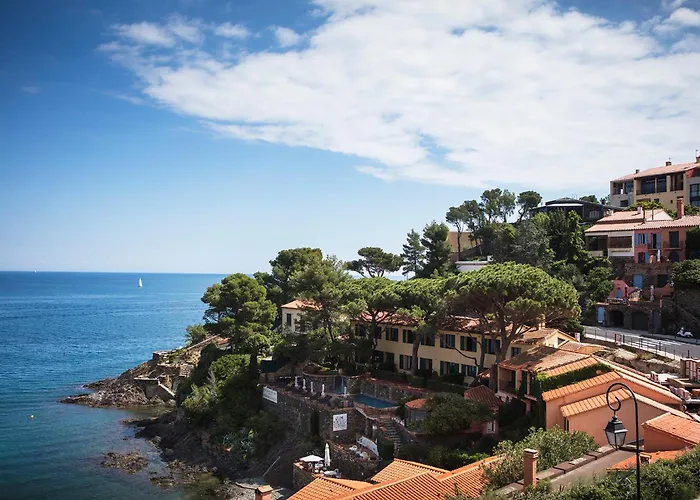 Le Relais Des Trois Mas