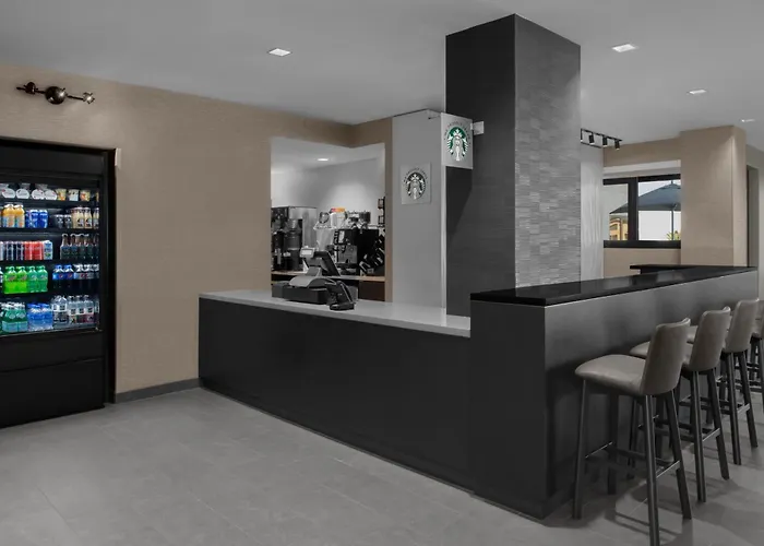 Courtyard By Marriott Clearwater Beach