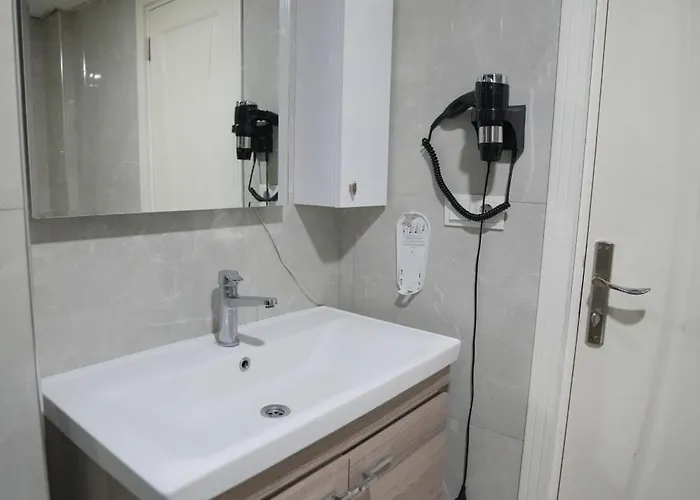 Amazon Suit Otel