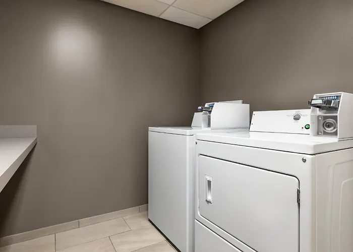 Holiday Inn Express Hotel & Suites Hagerstown By Ihg