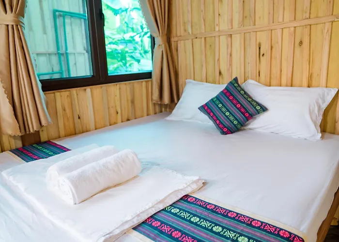 Lila Inn & Motorbike Tours Ha Giang