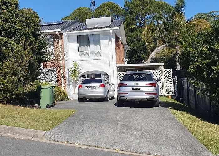 Entire Guest Suite - Beach Is 1 And Half Km - Pets Welcome