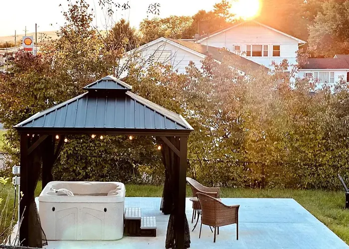 All Seasons Cottage - Game Room - Firepit By Zen Living Short Term Rental