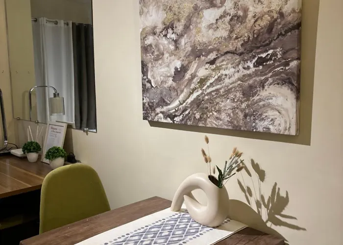 Cozy & Minimalist Staycation - Avida Towers With Pool Access