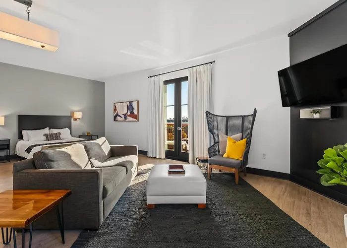 Hotel Casa 425 + Lounge, A Four Sisters Inn