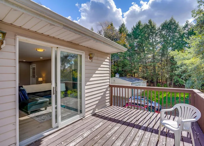 Relaxing Catskills Apt < 3 Mi To Windham Mountain!