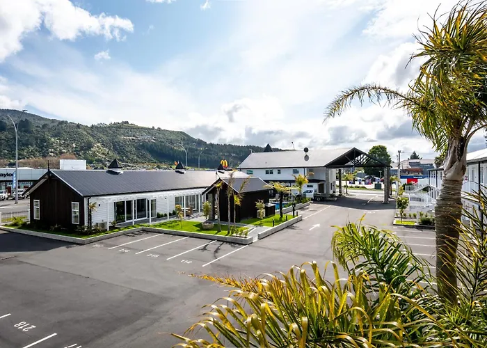 Newina Rotorua