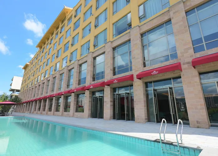 Wingate By Wyndham Libo Center