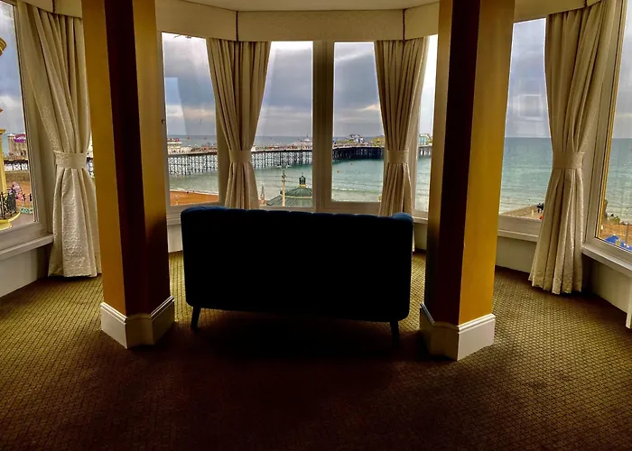 Queens Hotel & Spa