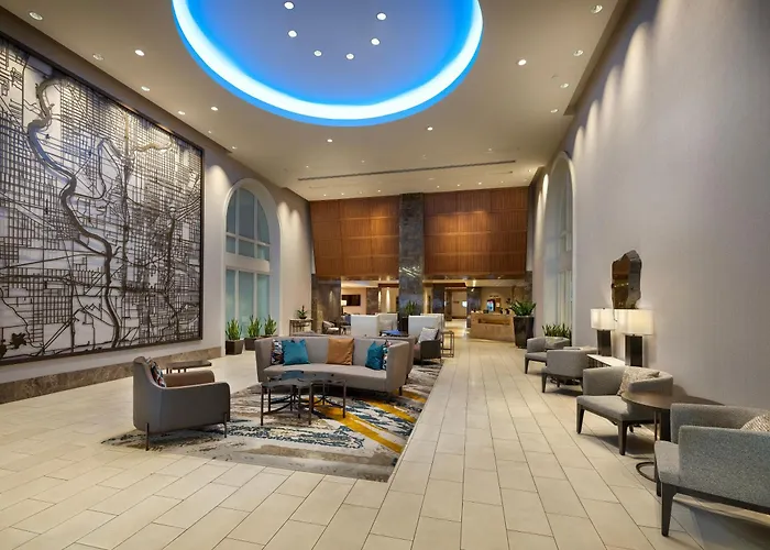Hilton Indianapolis Hotel & Suites