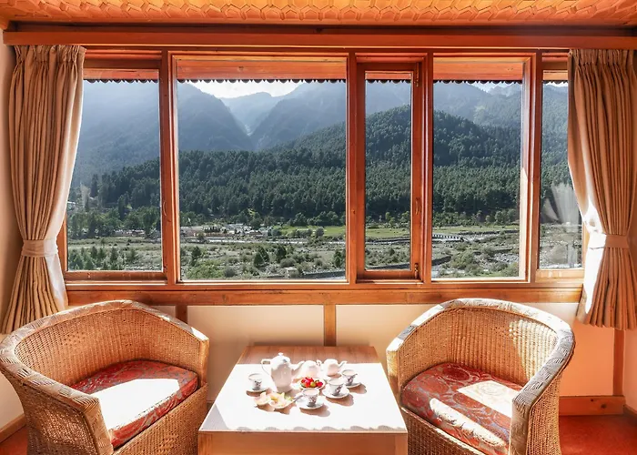 Pahalgam Hotel Riverside Luxury