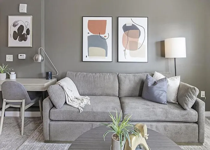 Landing Modern Apartment With Amazing Amenities