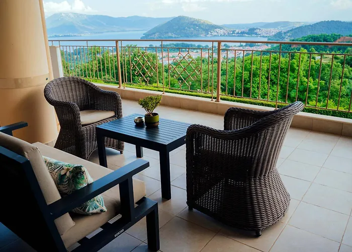 Enastron View Hotel
