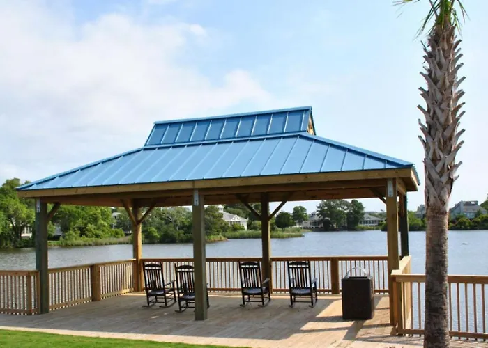Pool View In Pawleys Island
