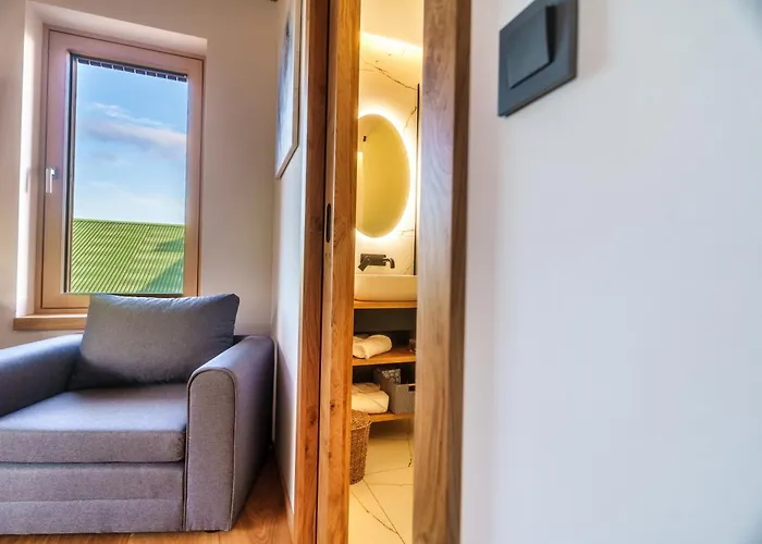 Tourist Farm Hotel Frost