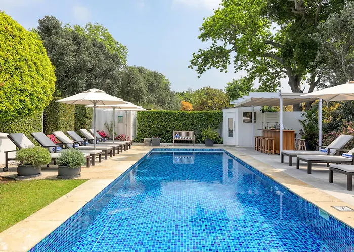 Villa Coloniale Schumacher Luxury Retreat, Adults Only