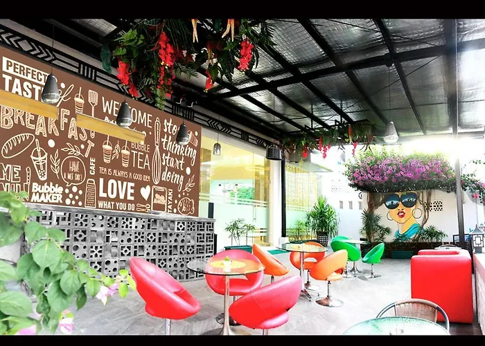 Emerald Hotel