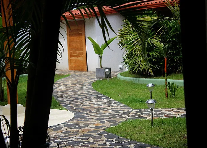 Tiki Lodge Hotel De Charme