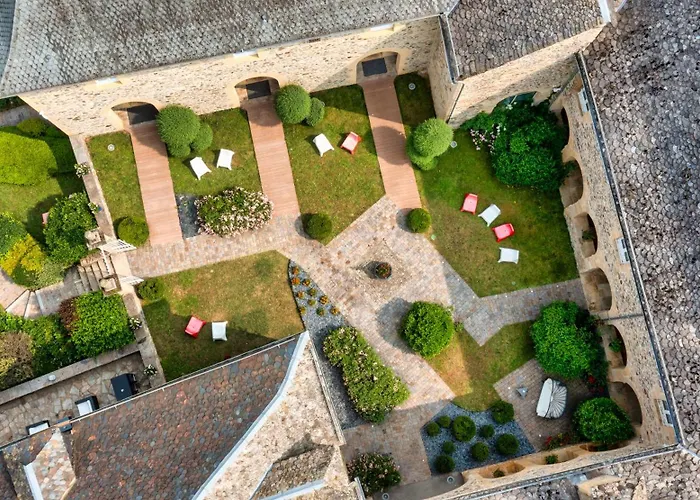 Château de la Falque, The Originals Relais (Relais du Silence)