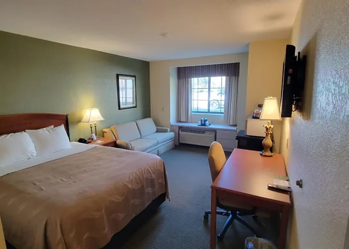 Quality Inn & Suites Prestonsburg Next To Mountain Arts Center