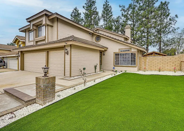 2 Mi To Victoria Gardens: Rancho Cucamonga Haven