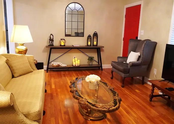 Spacious Pet Friendly Home
