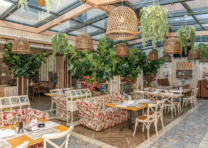 Cosmopolitan Hotel&Wellness
