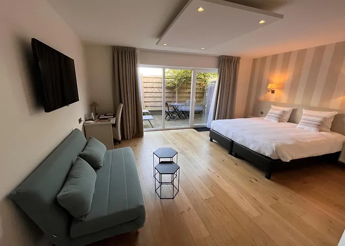 Le 24 Hotel