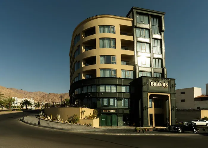Bratus Hotel