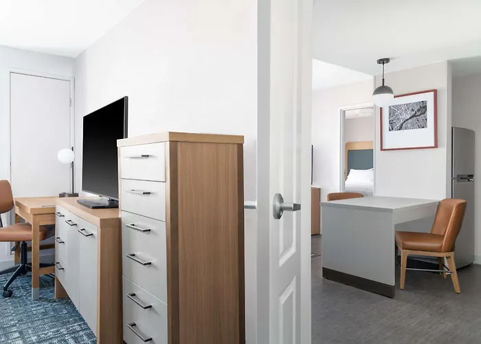Homewood Suites By Hilton Detroit-Troy
