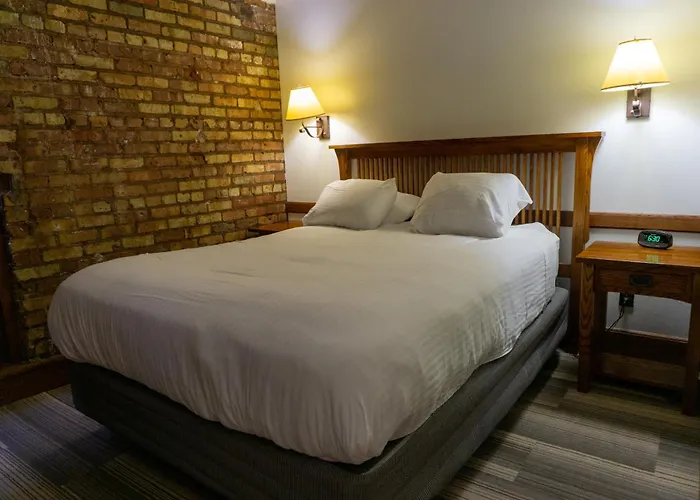 The Branch House & Suites By Gold Dust