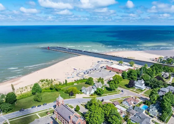 South Haven 5Br Near Lake Michigan